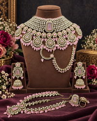 Antique Gold Finish Grand Bridal Jewellery Set