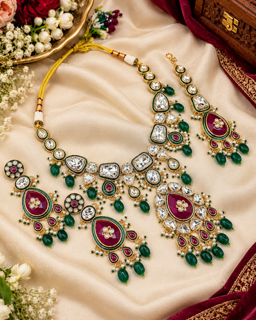 Handcrafted Royal Kundan Jewelry Set