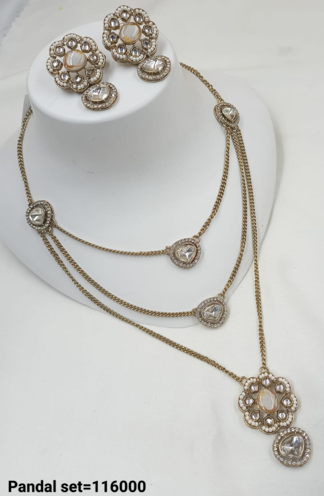 Antique Gold Plated Kundan Pendant Set