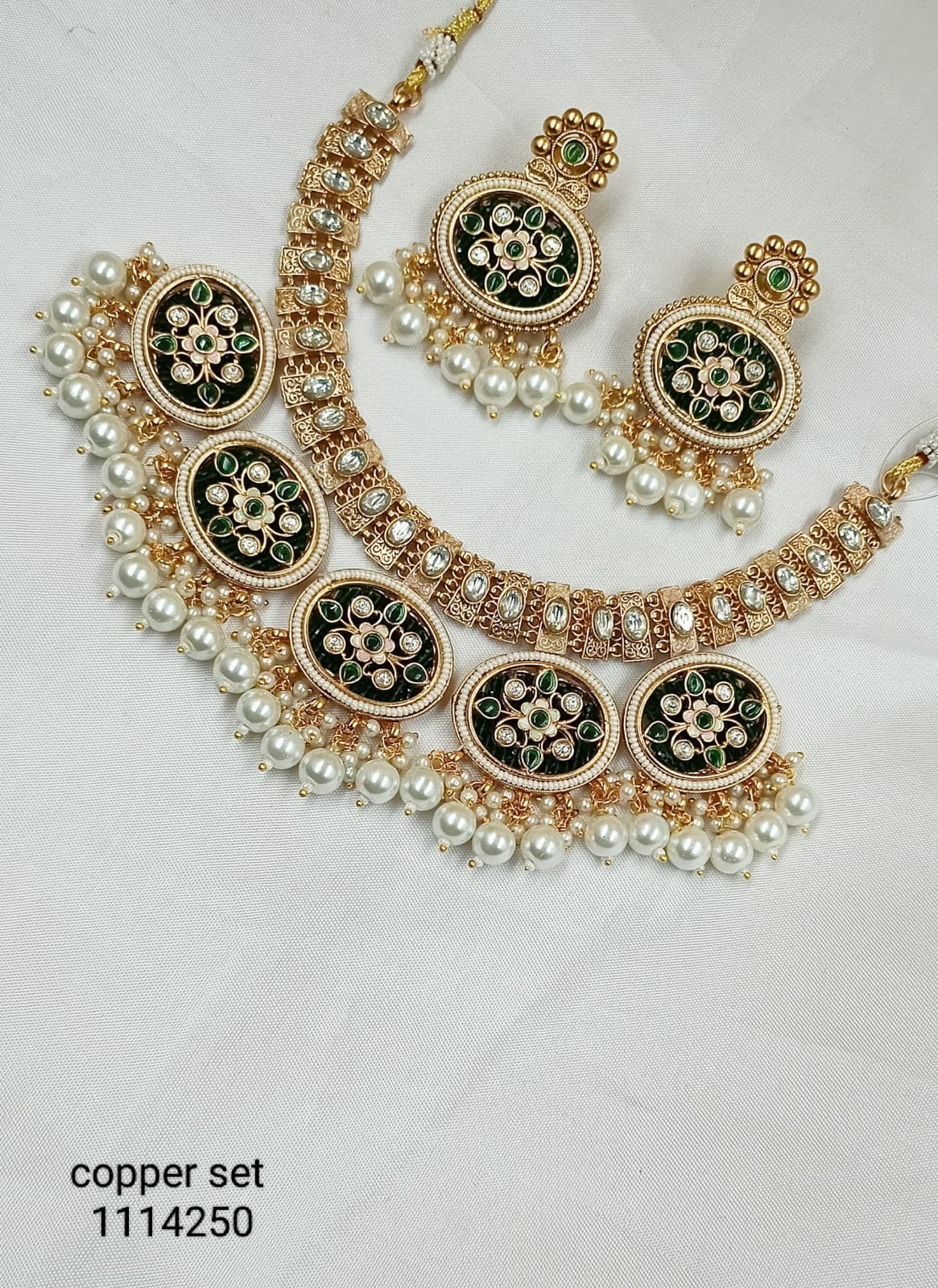 Elegant Traditional Necklace and Earring Set with Pearl Detailing