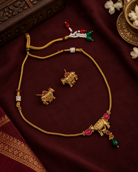 South Style Cow Motif Necklace Set