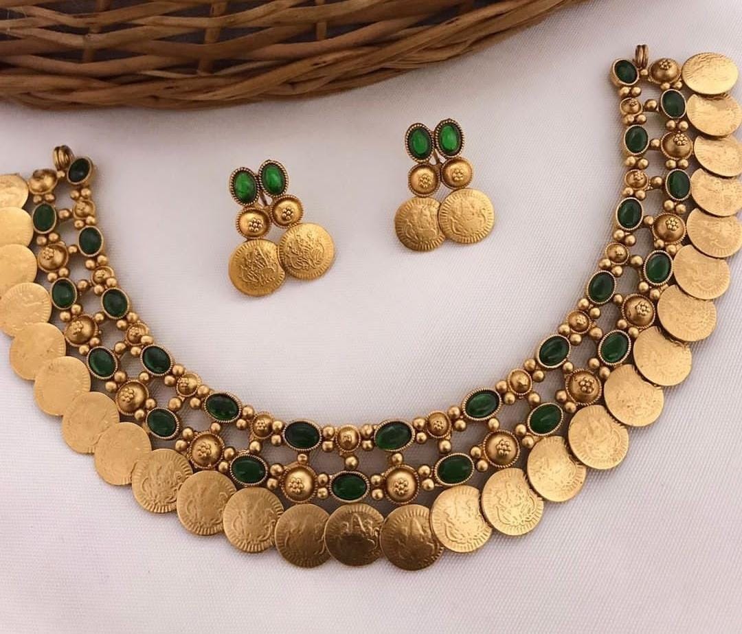 Traditional Gold Coin Temple Choker Set