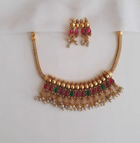 Traditional Temple-Style Necklace and Earring Set with Pearl Detailing
