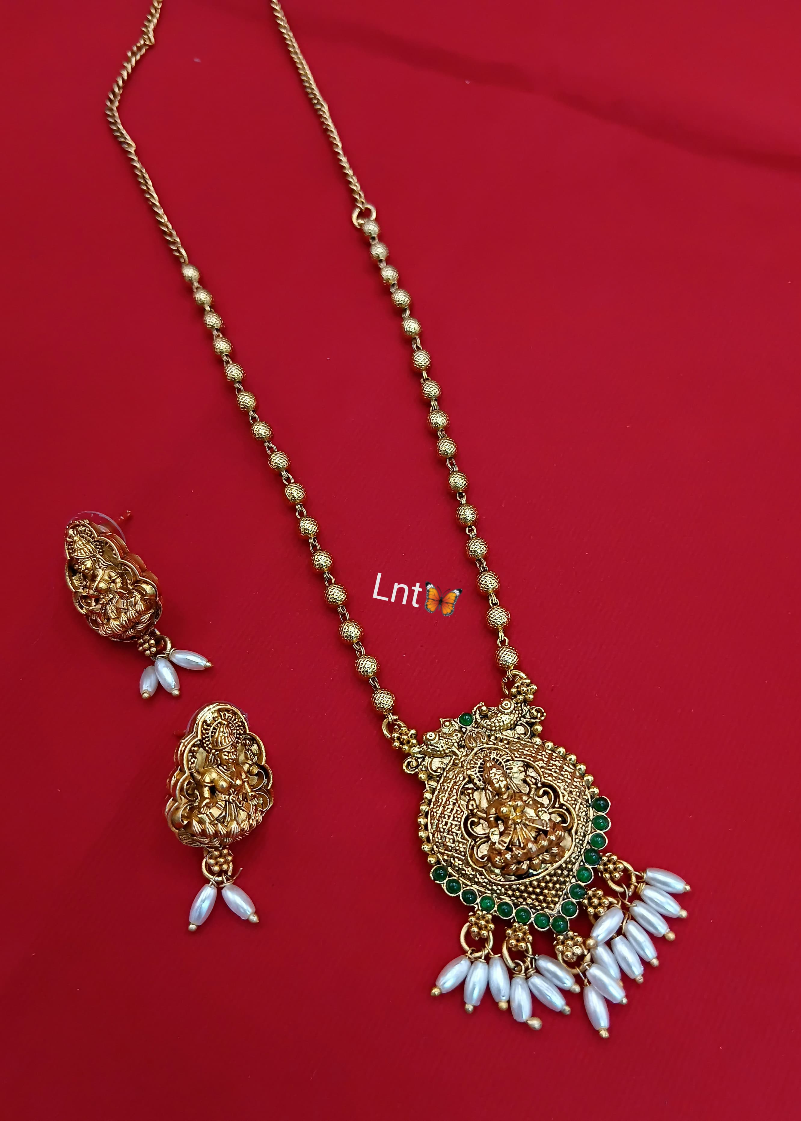 Traditional Lakshmi Temple Pendant Necklace Set with Earrings