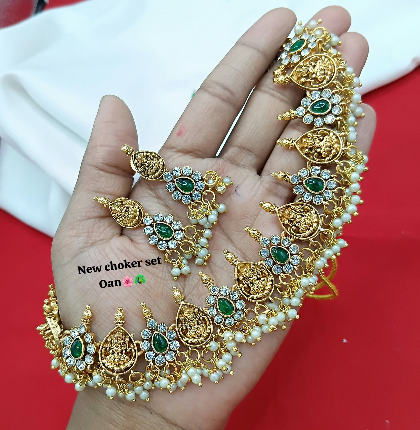 Fancy Design Temple Choker Necklace Set with Pearls & Stones