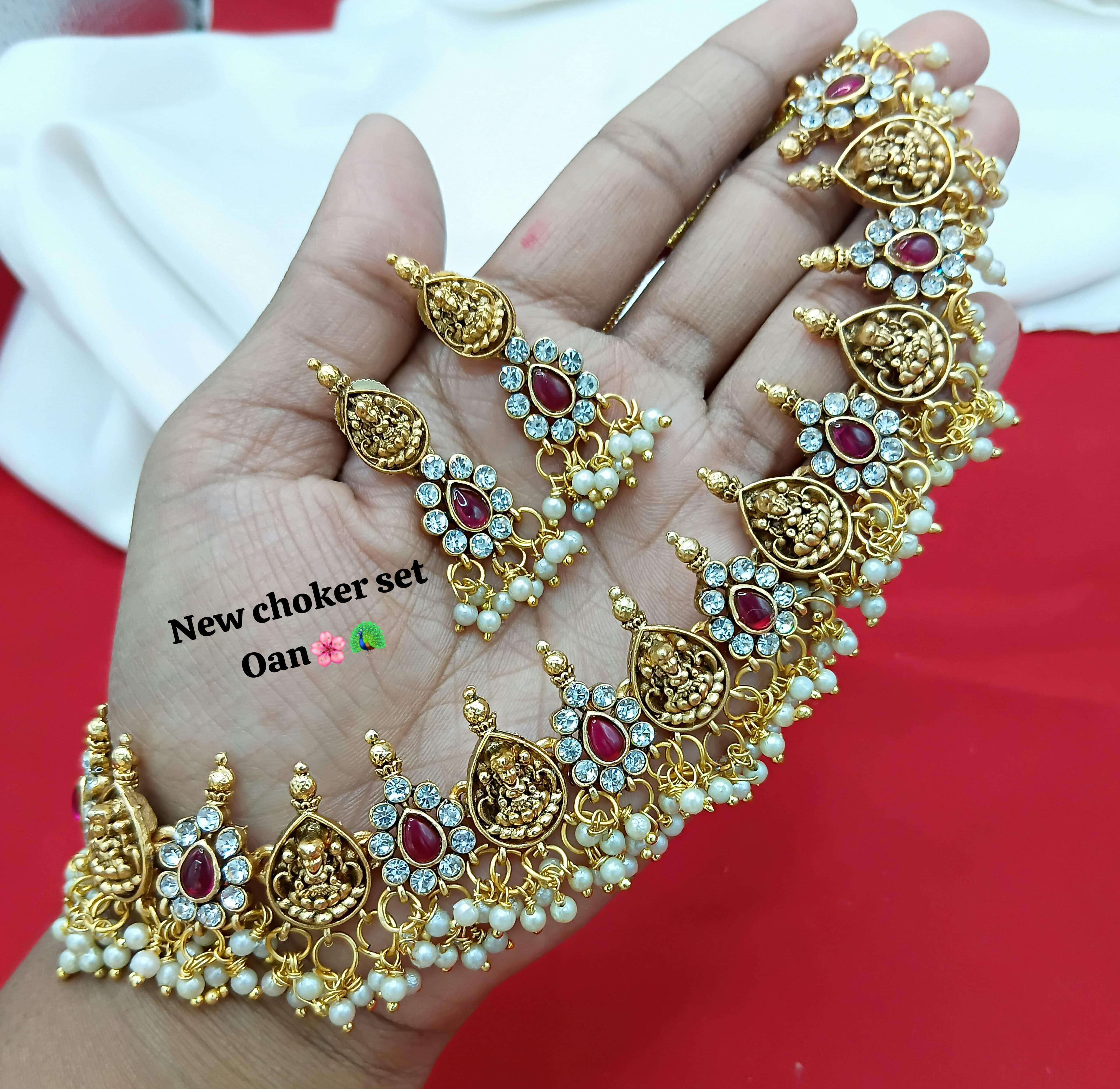 Fancy Design Temple Choker Necklace Set with Pearls & Stones