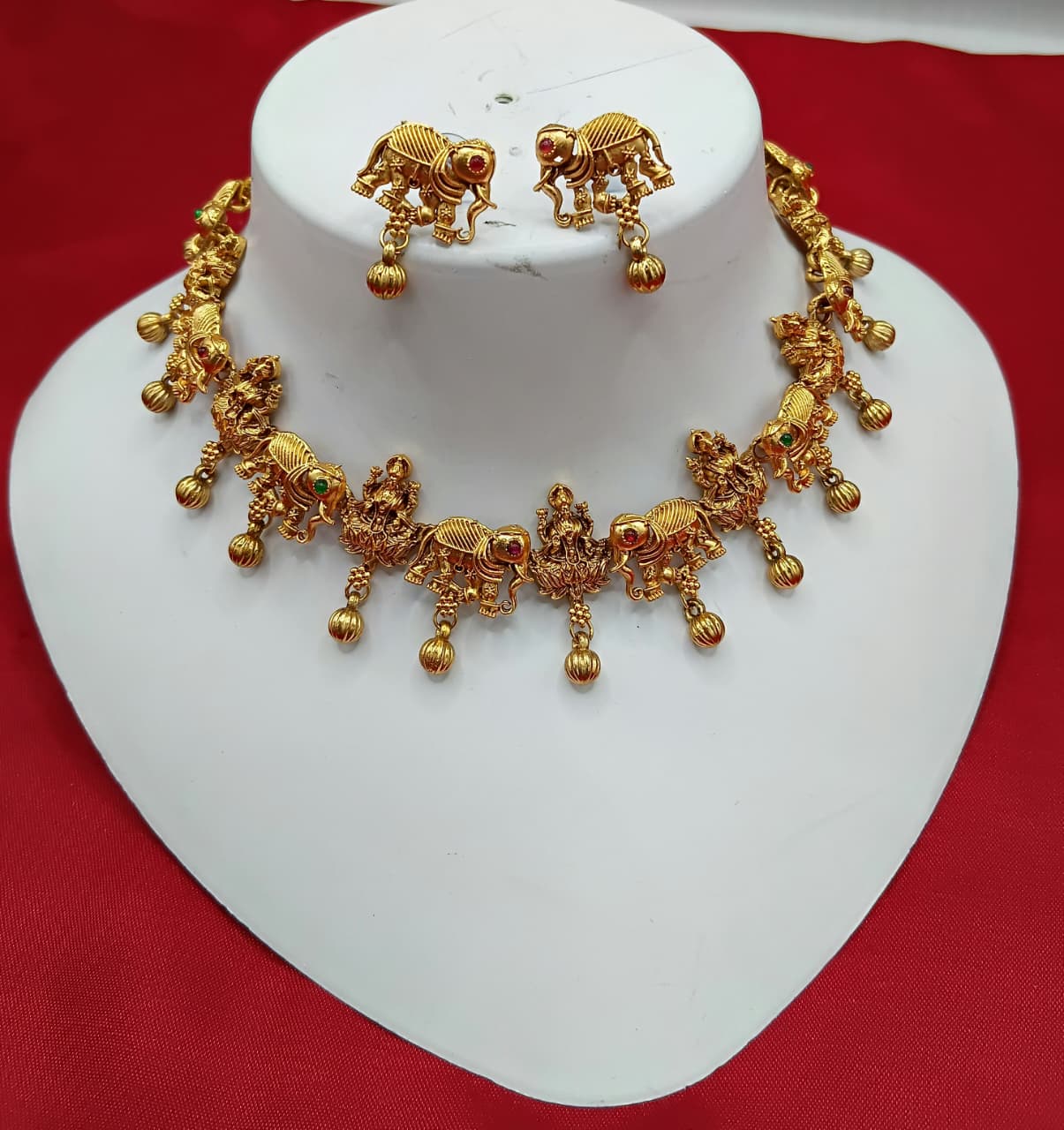 Traditional Lakshmi & Gaja Temple Necklace Set