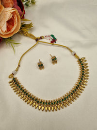 SUTHON INDIAN STYLE LEAF MOTIF NECKLACE SET