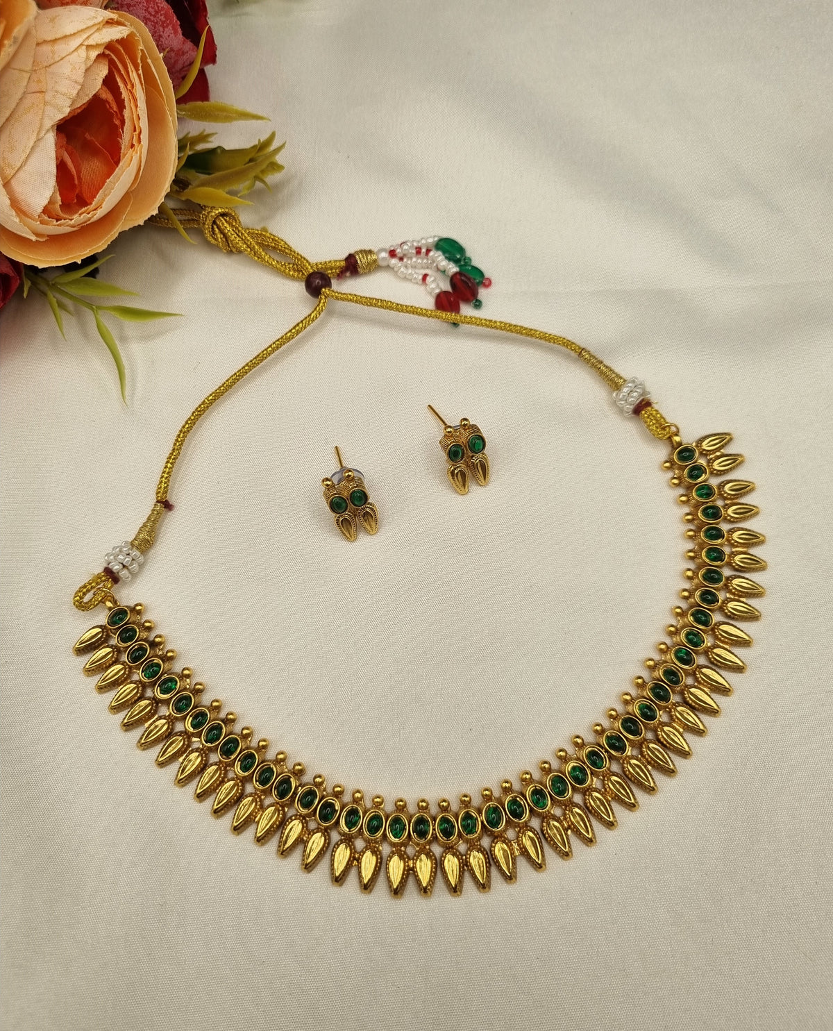 SOUTH INDIAN STYLE LEAF MOTIF NECKLACE SET