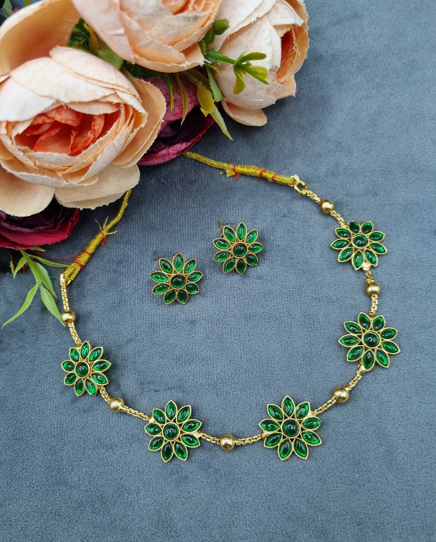 Elegant Full Floral Stone Choker Necklace Set with Matching Studs