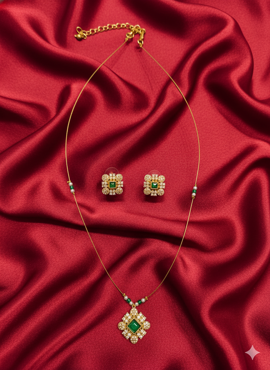 Gold-Plated Traditional Invisibale Square Pendant Necklace Set