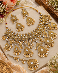 Antique Gold Floral Necklace Set with Earrings & Maangtikka