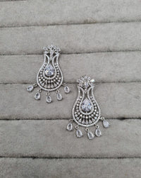 Luxurious Rhodium-Plated AD Paisley Jewellery Set