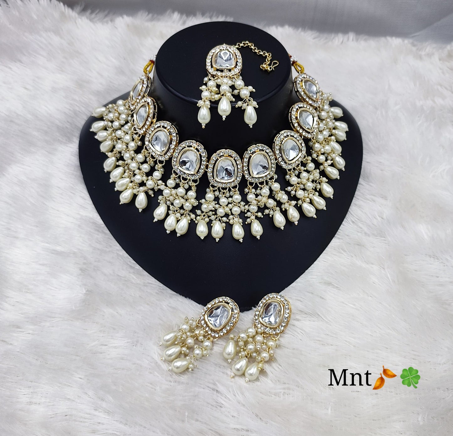 Wine Beads & Pearl Clusters Jewellery Set