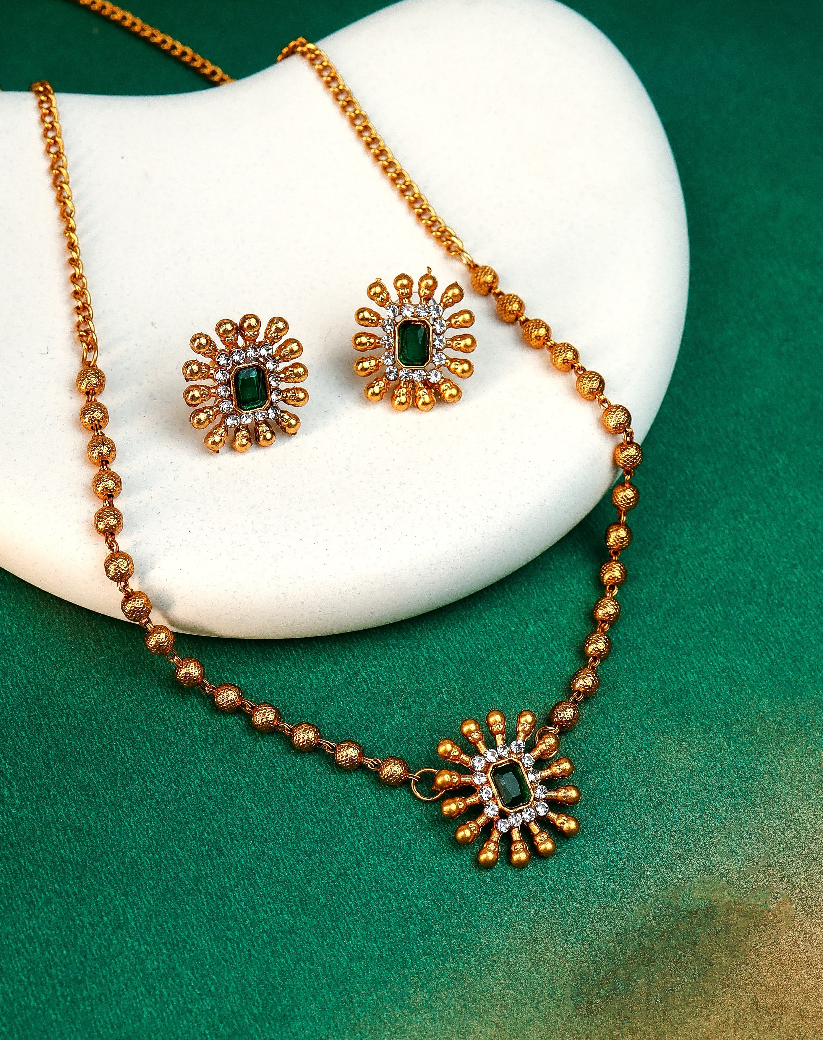 Antique Gold-Plated Stone Jewelry Set Textured Bead Mala with Floral Sunburst Pendant & Earrings